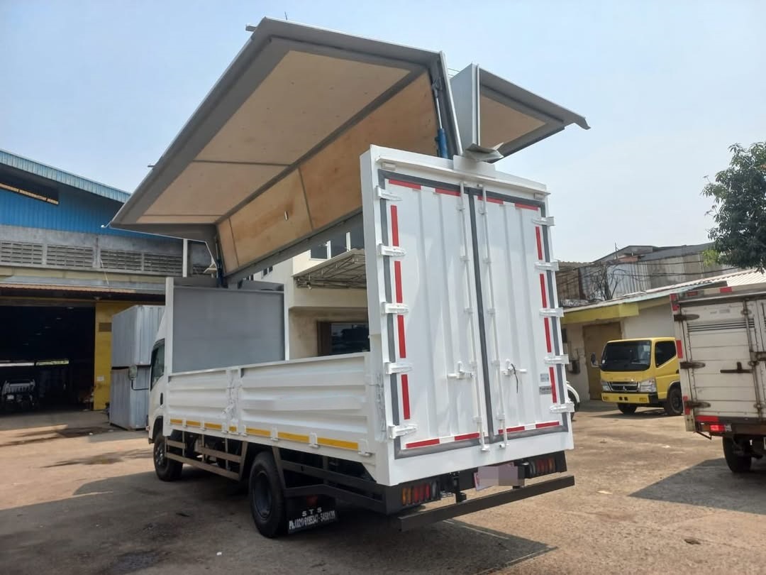 isuzu elf nmr wingbox baru