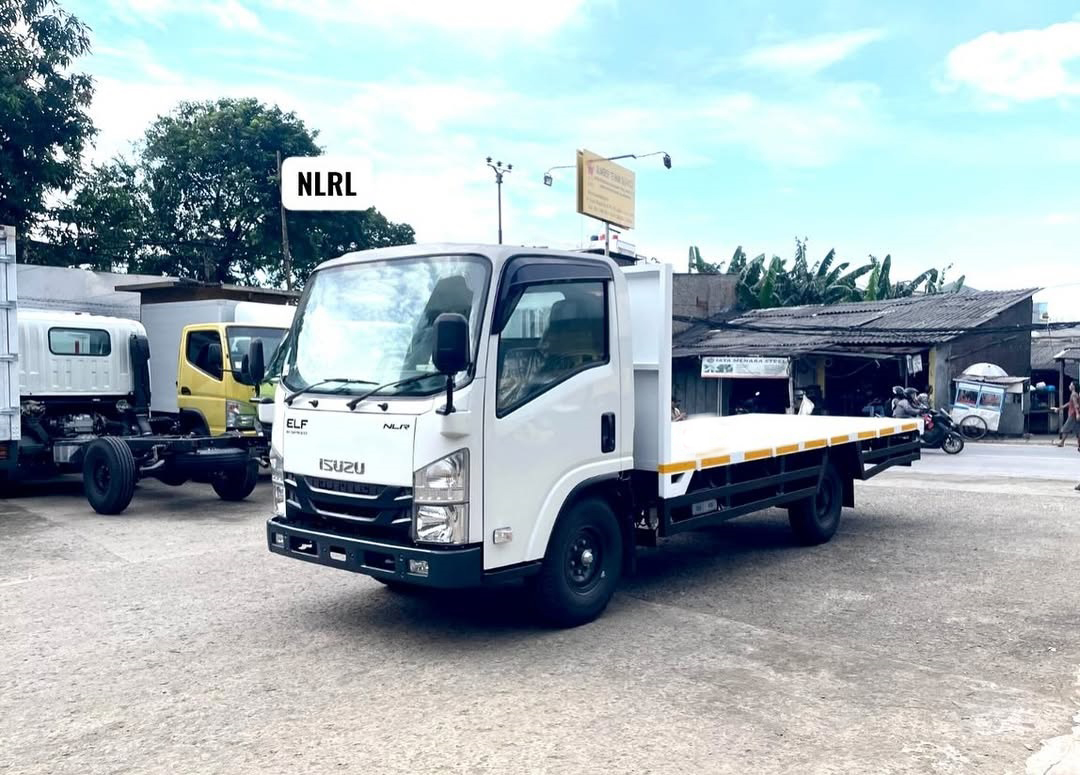 isuzu nlr long lostbak